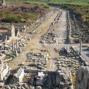 Perge-ancient-city-Excavations-57