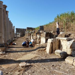 Perge-ancient-city-Excavations-97